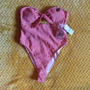 🆕Forever21 one piece swimsuit